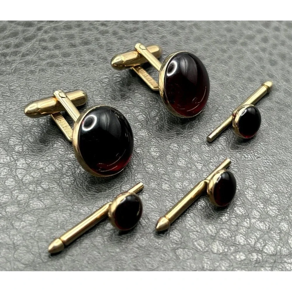 Vintage Swank Deep Red Cabochon Cufflinks Shirt Studs Cuff Buttons Gold Tone Set
